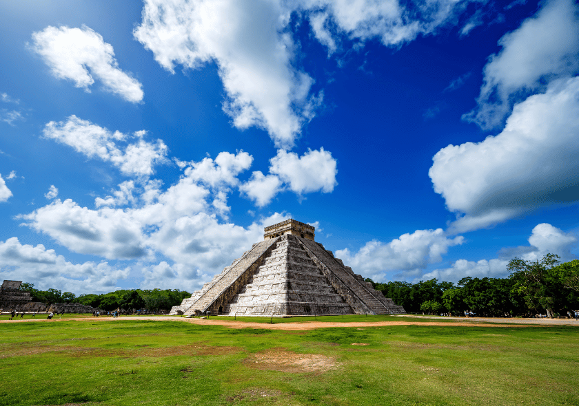 Teotihuacan pyramids visit